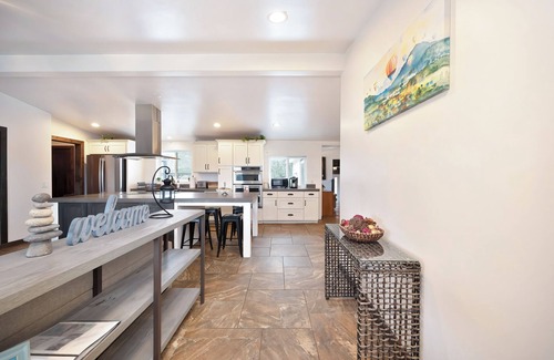 Temecula House | Farmhouse on 5 Acres w/Scenic Hot Tub, Temecula