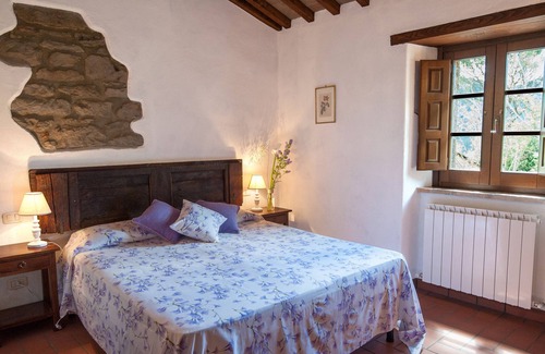 Mercatale di Cortona Other | Farmhouse 'Pilari Appartamento Tabaccaia' with Mountain View, Shared Pool and Wi-Fi