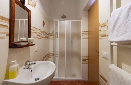 Rocca San Felice Bed & Breakfast | Farmhouse Radici Irpine