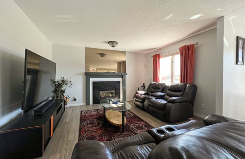Sherwood Park Other | Farmhouse retreat, 10 mins from the city. Modern amenities in a country setting.