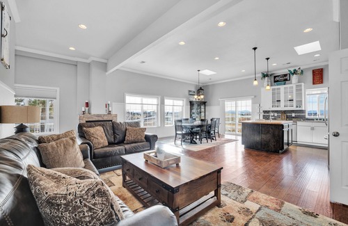 Parker Other | FARMHOUSE W/MOUNTAIN VIEWS!