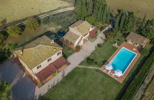 Papiano Villa | Farmhouse with swimming pool in Umbria