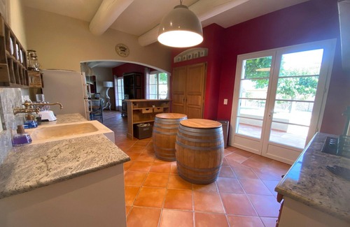 Violes House | Farmhouse with swimming pool in Provence