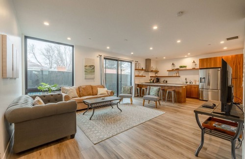 Sugar House House | Fast Wifi | Downtown |Ski Crew | Navien Nooks