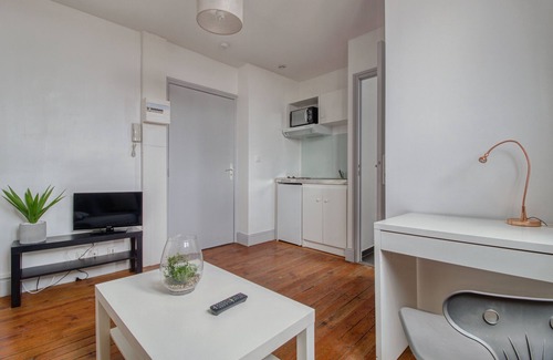 Saint-Quentin Apartment | 🌟Faubourg d'Isle 6🌟Studio🌟Cosy🌟 near station 🌟IUT🌟