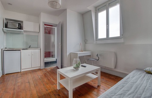 Saint-Quentin Apartment | 🌟Faubourg d'Isle 6🌟Studio🌟Cosy🌟 near station 🌟IUT🌟