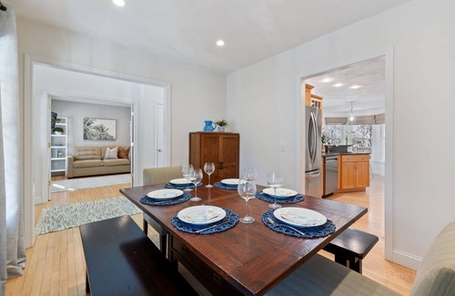 Dennis House | Feather Bedder Than Most: 014-D Upscale, Private, Heated Pool, Near Beaches