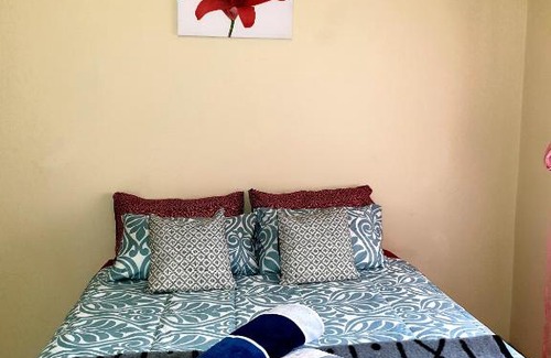 Porterville Bed & Breakfast | Feather Feet