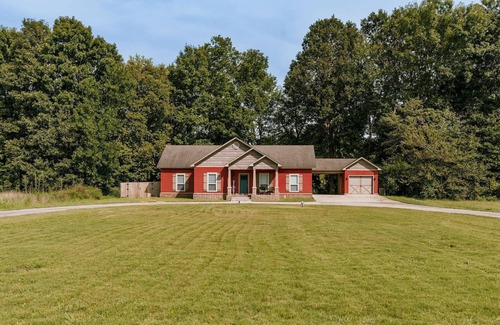 Pangburn House | February & March Specials! See Listing For Details!