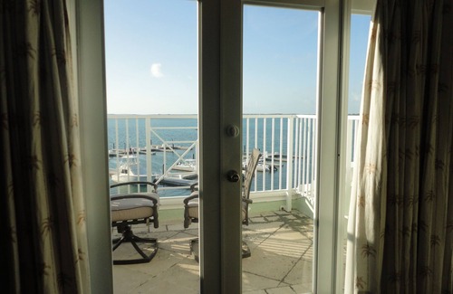 George Town Villa | February Point Villa BB1