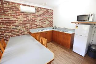 Blackheath Cabin | Federation Gardens & Possums Hideaway