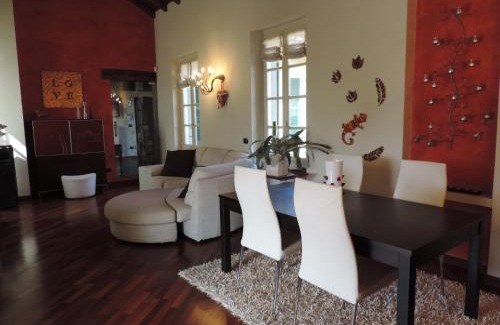 Aggregazione Rionale 1 Apartment | Feeling at Home - Varese Apartment
