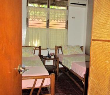 Dumaguete House | Felipa Beach and Guesthouse - Lotus