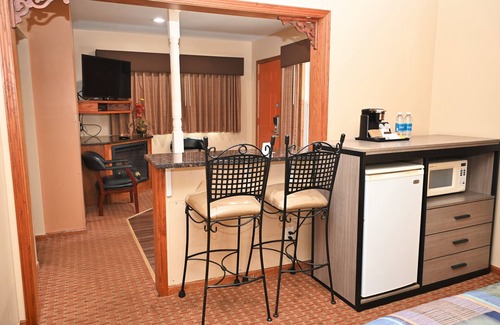 Canton Hotel | Fellows Creek Lodge