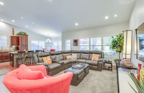 Paradise Valley Village House | Fenced Hot Tub & BBQ: Modern Scottsdale Retreat