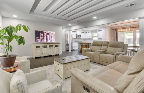 Weslaco House | Fenced Yard: Home < 1 Mi to Mayor Pablo Peña Park