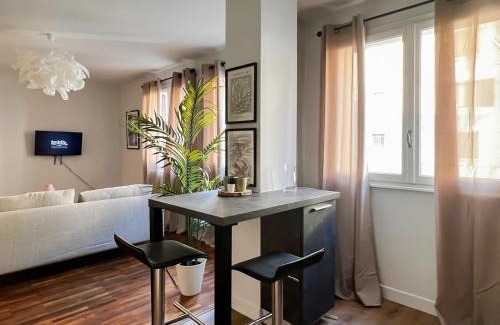 Annecy Apartment | Feng shui calme proche de la gare