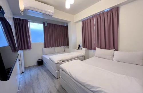 Xitun District Apartment | FengChia FUN House