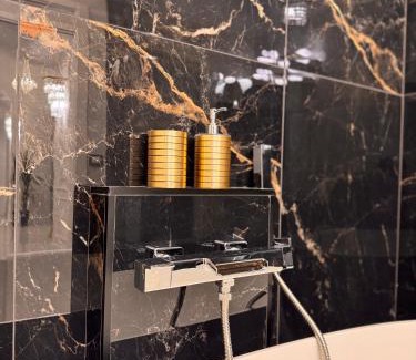 Naples City Centre Apartment | Ferdinando's Home