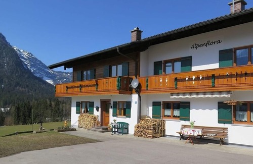 Ramsau bei Berchtesgaden Apartment | Ferienwohnung Halsalm, 1-2 Personen, 43 qm, Dusche/WC, Balkon, TV, W-LAN, 1 Schlafzimmer, Nichtraucher, Süd-West-Lage
