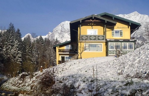 Ramsau Apartment | Ferienwohnung Gamsblume, 2 Personen, 54 m², Dusche/WC, Flat-TV, 1 Schlafzimmer, Balkon, Infrarot-Wärmekabine, Nichtrauche