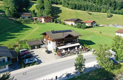 Ramsau Apartment | Ferienwohnung Gipfelglück, 2-5 Personen, 60 qm, TV, 2 Schlafzimmer, Dachgeschoss