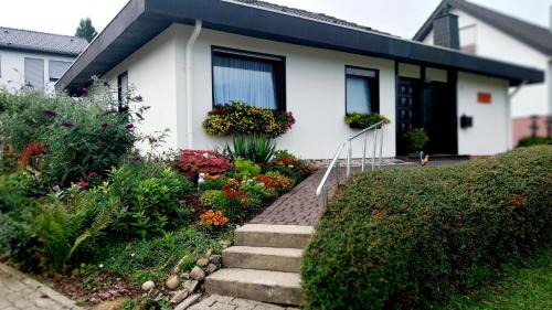 Olef House | Ferienhaus Agi