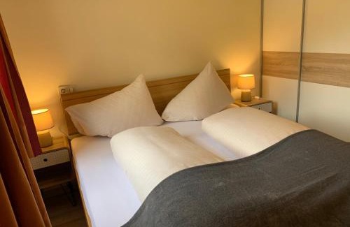 Ladis Cabin | Ferienhaus am Burgsee