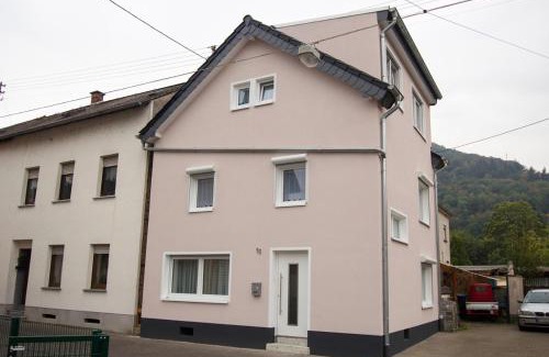 Andernach Apartment | Ferienhaus an der Burg Namedy