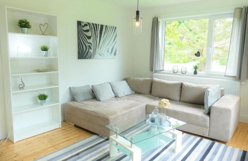 Nordseebad Burhave Apartment | Ferienhaus Beerennest