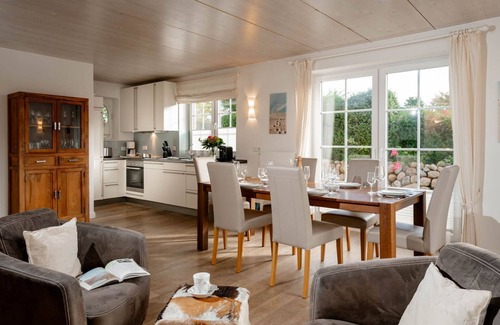 Tinnum House | Ferienhaus Carola/Sauna - Das Ferienhaus Carola in Westerland ist der Perfekte Ort für Einen