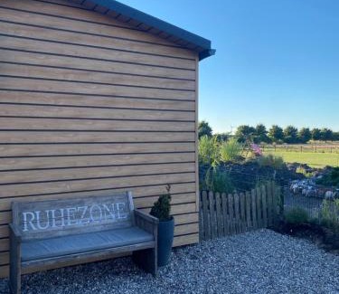 Vadersdorf Apartment | Ferienhaus Feldblick