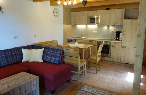 Hoslwang House | Ferienhaus Gänseblümchen (Doppelhaushälfte) 65 qm