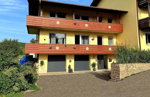 Blaibach Apartment | Ferienhaus Lieblingsplatz mit Großem Garten