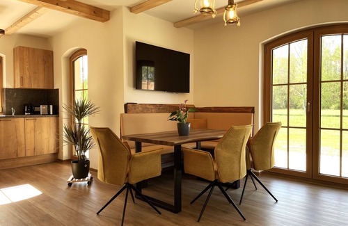 Hoyerswerda Apartment | Ferienhaus Mühlenweiher - Krabat-mühle Schwarzkollm Betriebs Gmbh