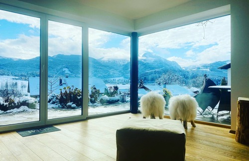 Bergen House | Ferienhaus Mountain View Lodge 250 qm mit 3 Schlafzimmer u. 3 Bäder