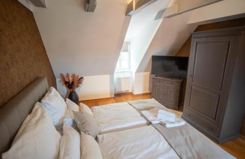 Quedlinburg House | Ferienhaus Schlossberg mit Infrarot-Kabine und Stellplatz