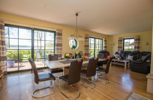 Muritz House | Ferienhaus Seeblick am Jabeler See mit Sauna