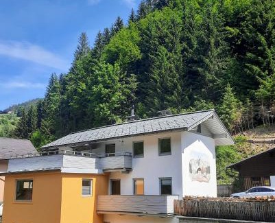 Huettau House | Ferienhaus Sonnberg