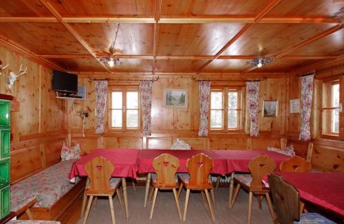 Juns House | Ferienhaus Tux Holiday Home