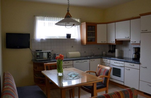 Illmitz Apartment | Ferienhaus Unger Heidi - Ferienhaus/2 Schlafräume/bad, WC