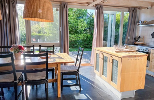 Muritz House | Ferienhaus Wiesengeflüster E5 Gruppenfreundlich in Randlage mit Fasssauna