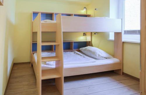 Sahrensdorf Apartment | Ferienhof Büdlfarm - Treckerschuppen