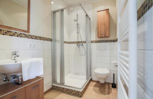 Sahrensdorf Apartment | Ferienhof Büdlfarm - Treckerschuppen