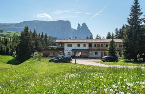 Castelrotto Apartment | Ferienparadies Sabina Föhre