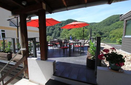 Mesenich Hotel | Ferienweingut SerwaziWein