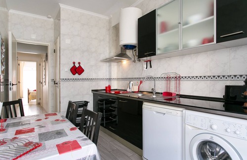 Algueirao - Mem Martins Apartment | Ferienwohnung/app. für 6 Gäste mit 70m² in Algueirão-mem Martins