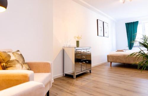 Ahrweiler Apartment | Ferienwohnung für 6: Zentrum, WiFi, TV, Küche, NEU