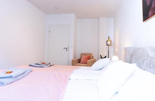 Ahrweiler Apartment | Ferienwohnung für 6: Zentrum, WiFi, TV, Küche, NEU
