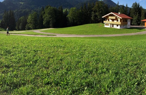 Schoenau am Koenigssee Apartment | Ferienwohnung Restenlehen für 2-5 Pers., 2 getr. Schlafzimmer mit Balkon